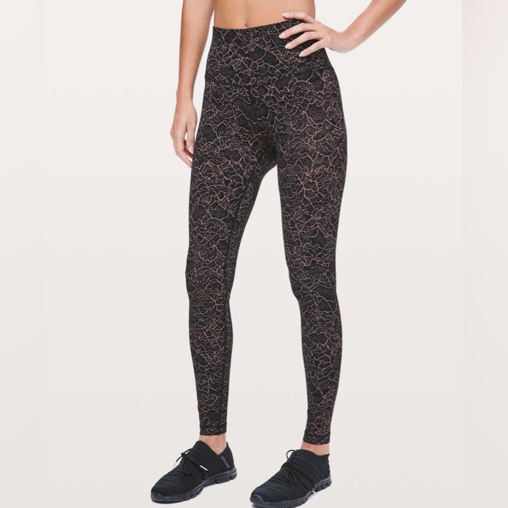 Lululemon Align Pant *Full Length 28"
Lacescape Spanish Rose Black Size 4